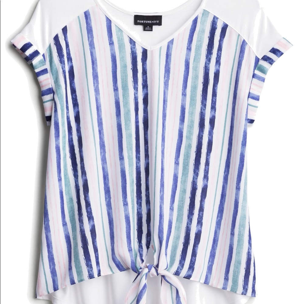 Cute front tie shirt